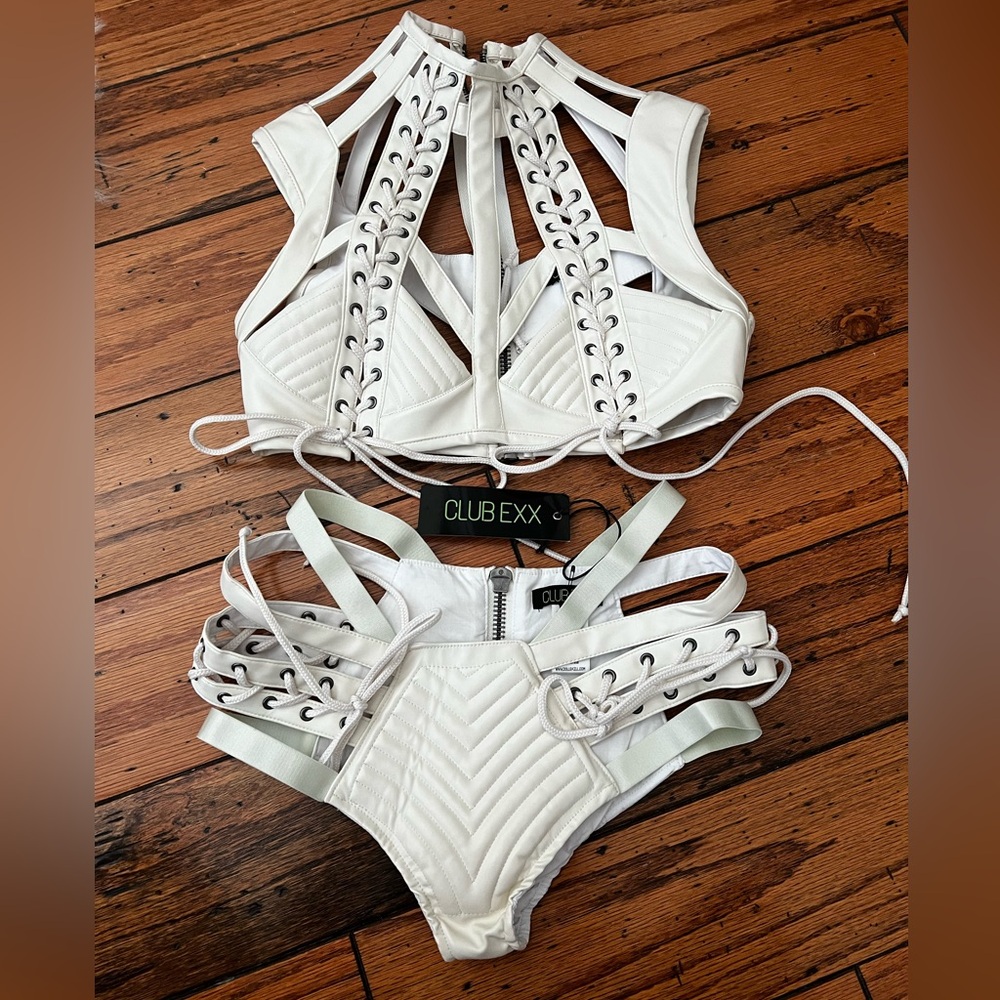Dolls Kill 2 Piece Festival/Rave Set